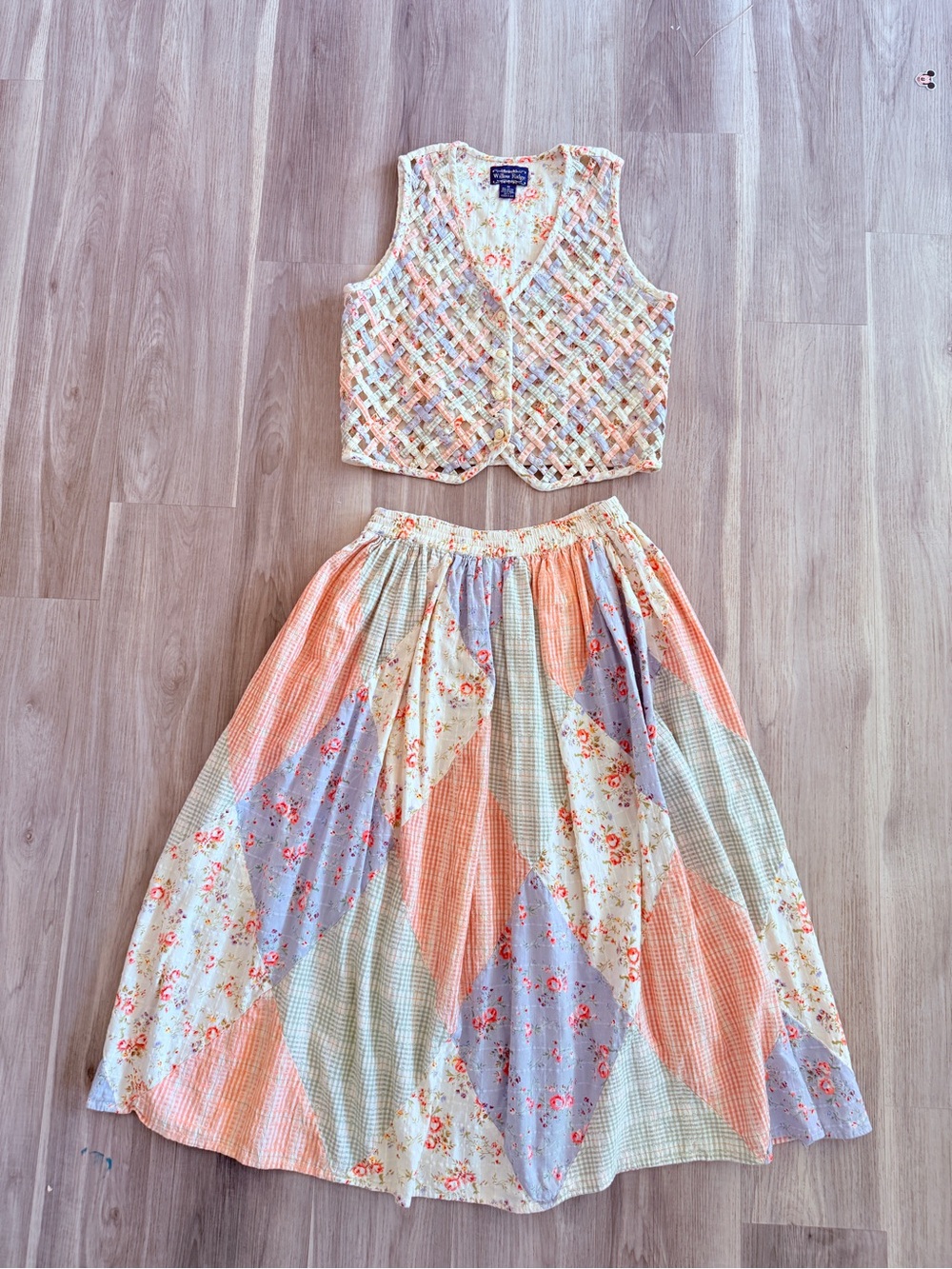 Willow Ridge vintage Peach, Lavender & Cream Floral Patchwork Skirt and Vest Set